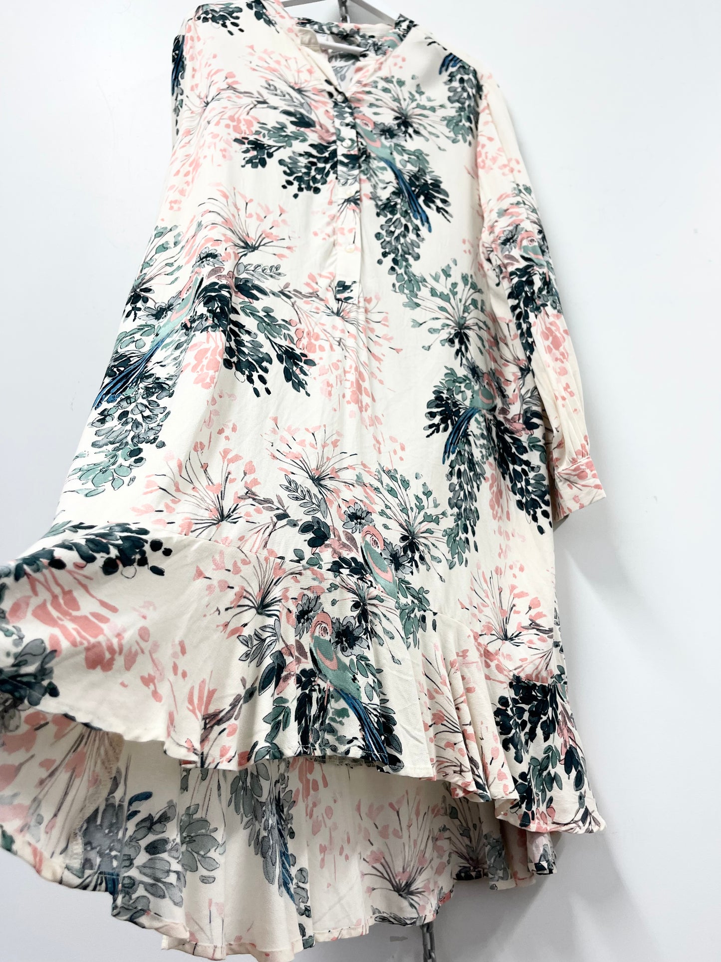 TWIN LAKES | Floral Midi Dress